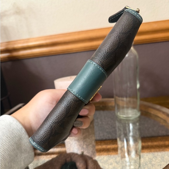 Coach Signature Accordion Zip Wallet – Brown & Teal - Picture 8 of 13